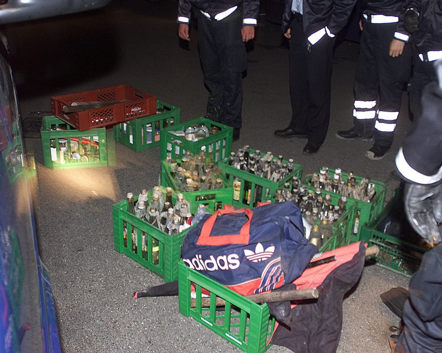 Kastid molotovi kokteilidega