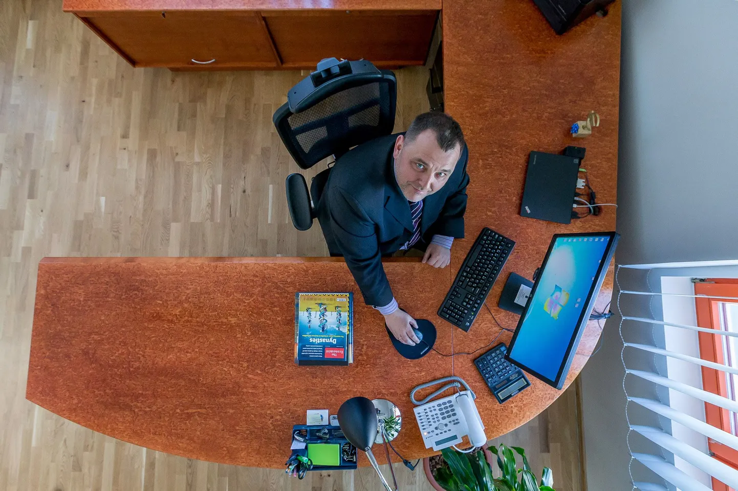 Rahandusministrid arutavad Kreeka toetuse taotlust telefonitsi, kuid otsuseid telefonis langetada ei saa.