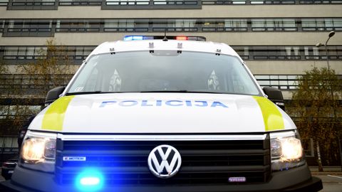 Daugavpilī par militāro agresiju slavinošu simbolu zīmēšanu apsūdzēti divi vīrieši