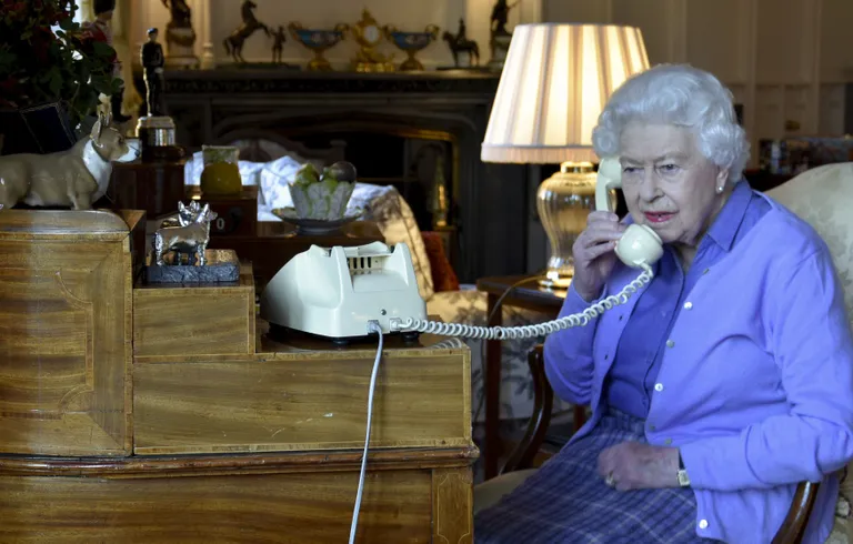 Kuninganna Elizabeth II Windsori lossis.