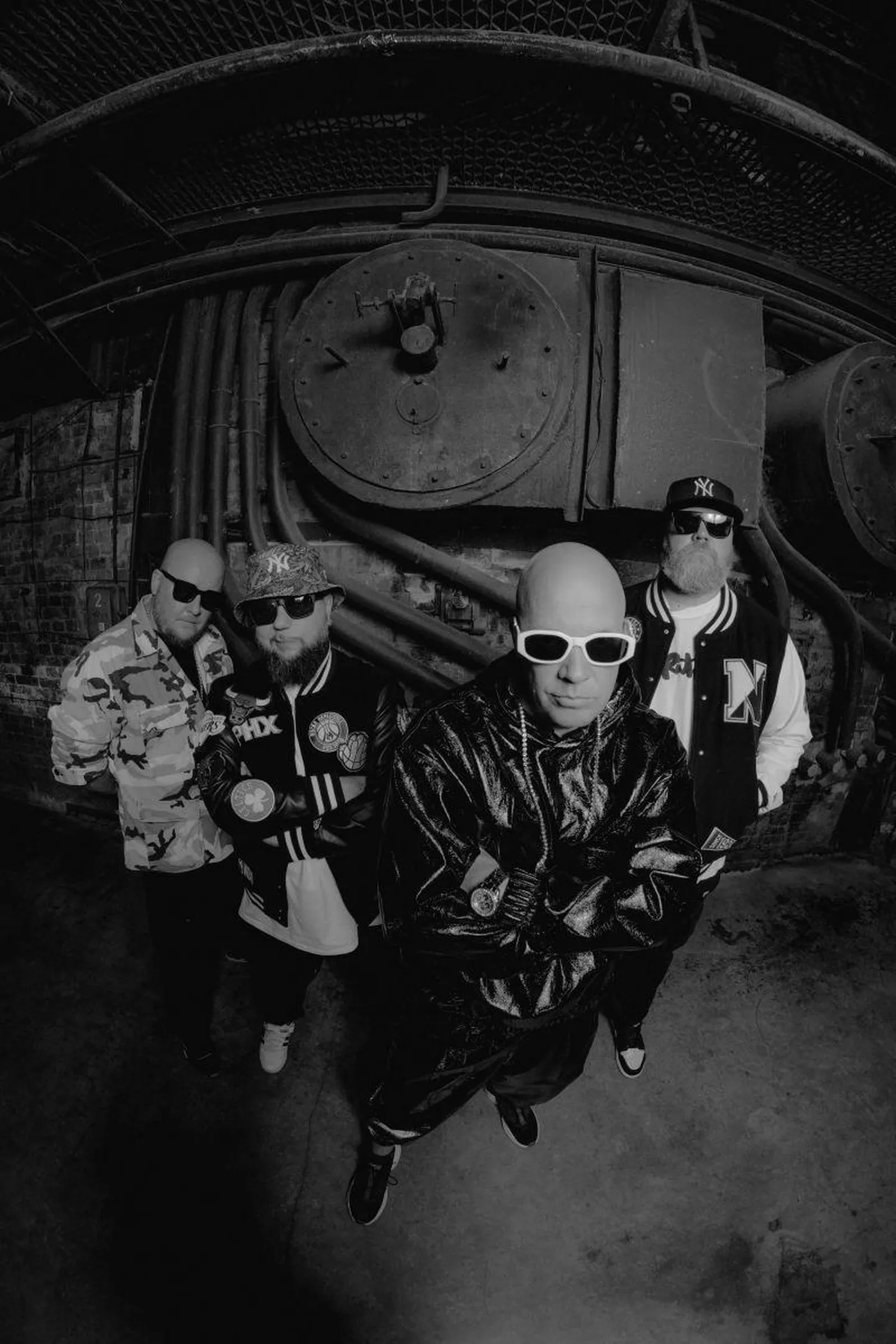 A-Rühm: DJ Critical, Kozy, Cool D ja Genka.