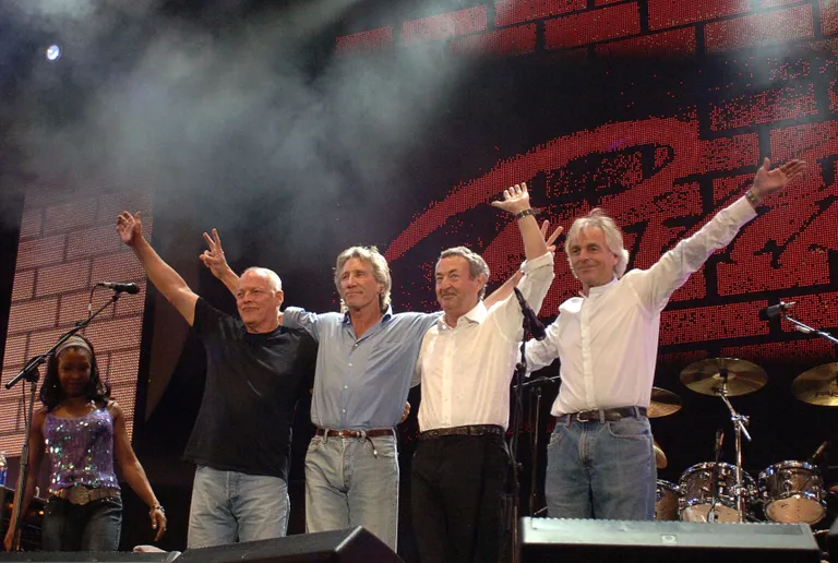 Pink Floydi taasühinemiskontsert 2005. aastal. Vasakult David Gilmour, Roger Waters, Nick Mason ja Richard Wright.
