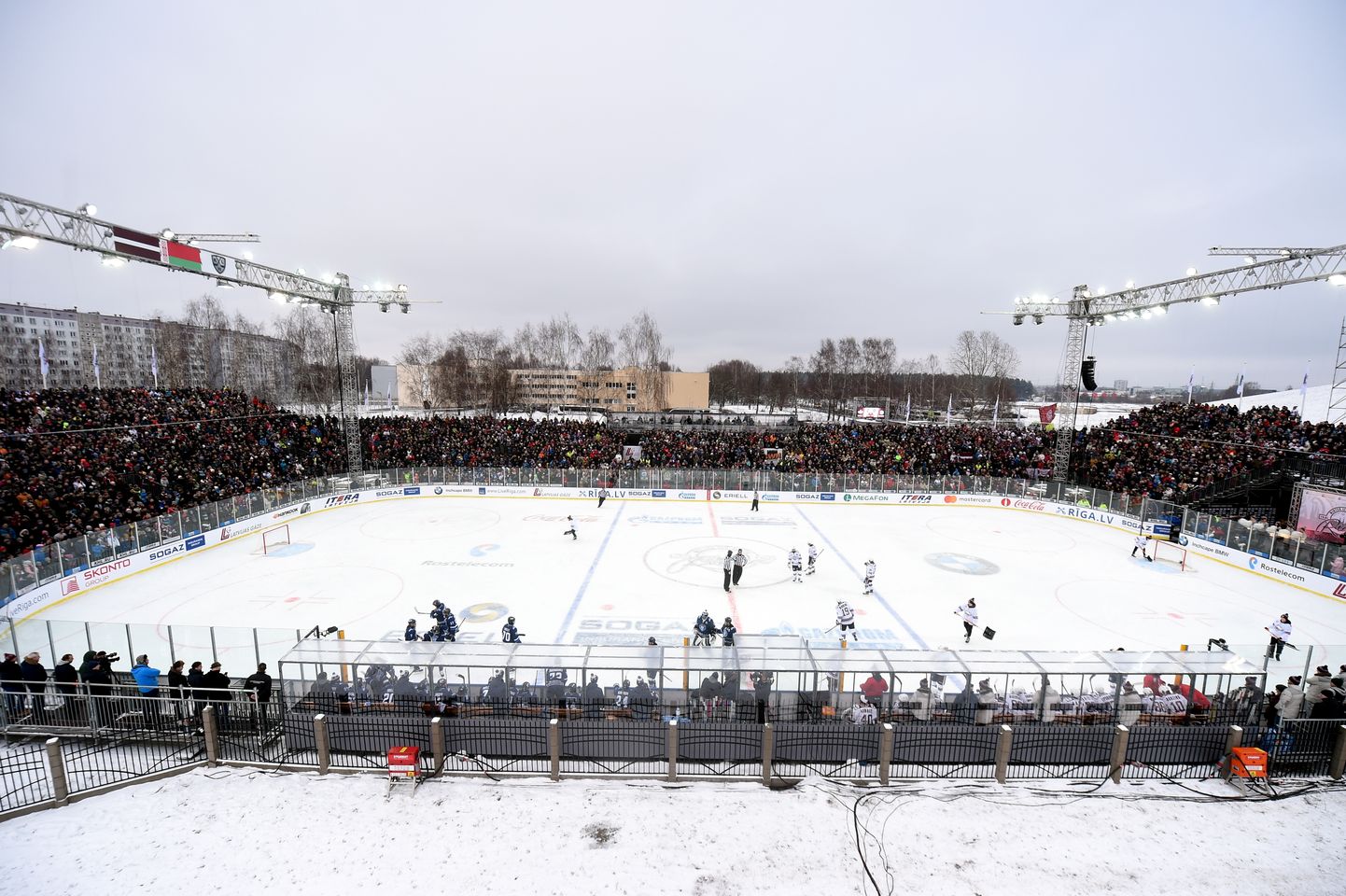Kontinentālās hokeja līgas spēle ''Winter ice break'' starp hokeja klubiem Rīgas ''Dinamo'' un Minskas ''Dinamo''.