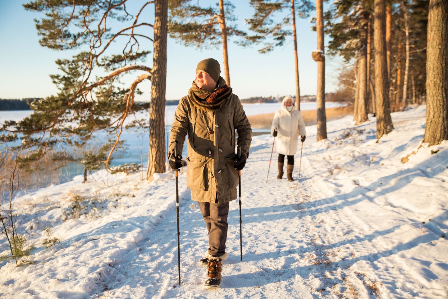 Jalutamine ja kepikõnd on head lihtsad viisid, kuidas tervist hoida.
