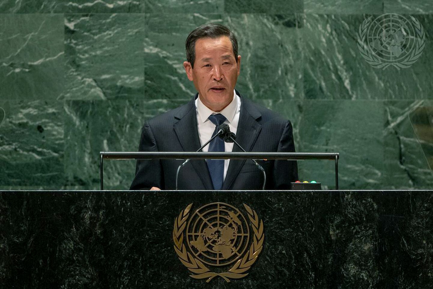 Kim Song ÜRO Peaassambleel kõnelemas.