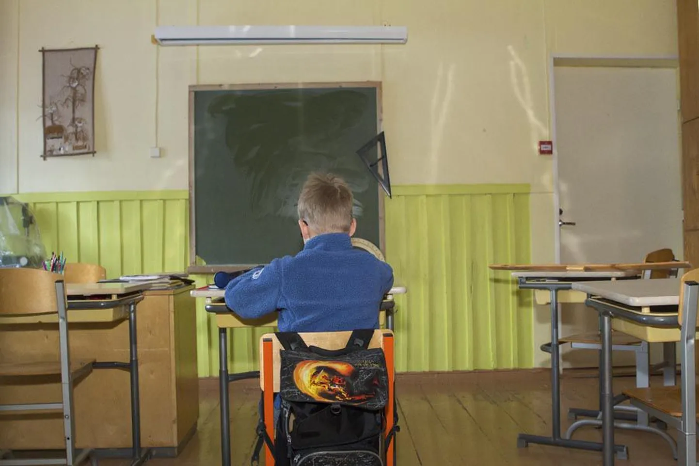 Puiatu kooli loodusklassis õpetati eile üksühele matemaatikat.