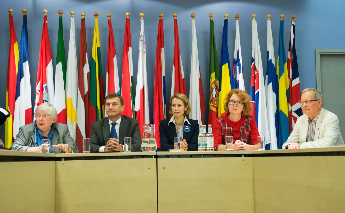 Евродепутаты от Эстонии. Вместо Андруса Ансипа теперь в ЕП Урмас Паэт.
