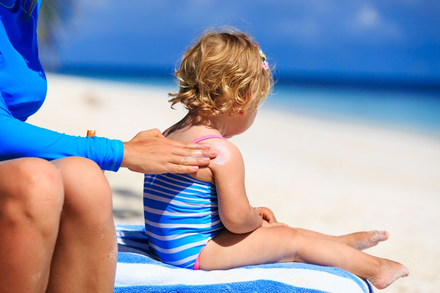 Lapsepõlves saadud päikesepõletus suurendab melanoomi riski.