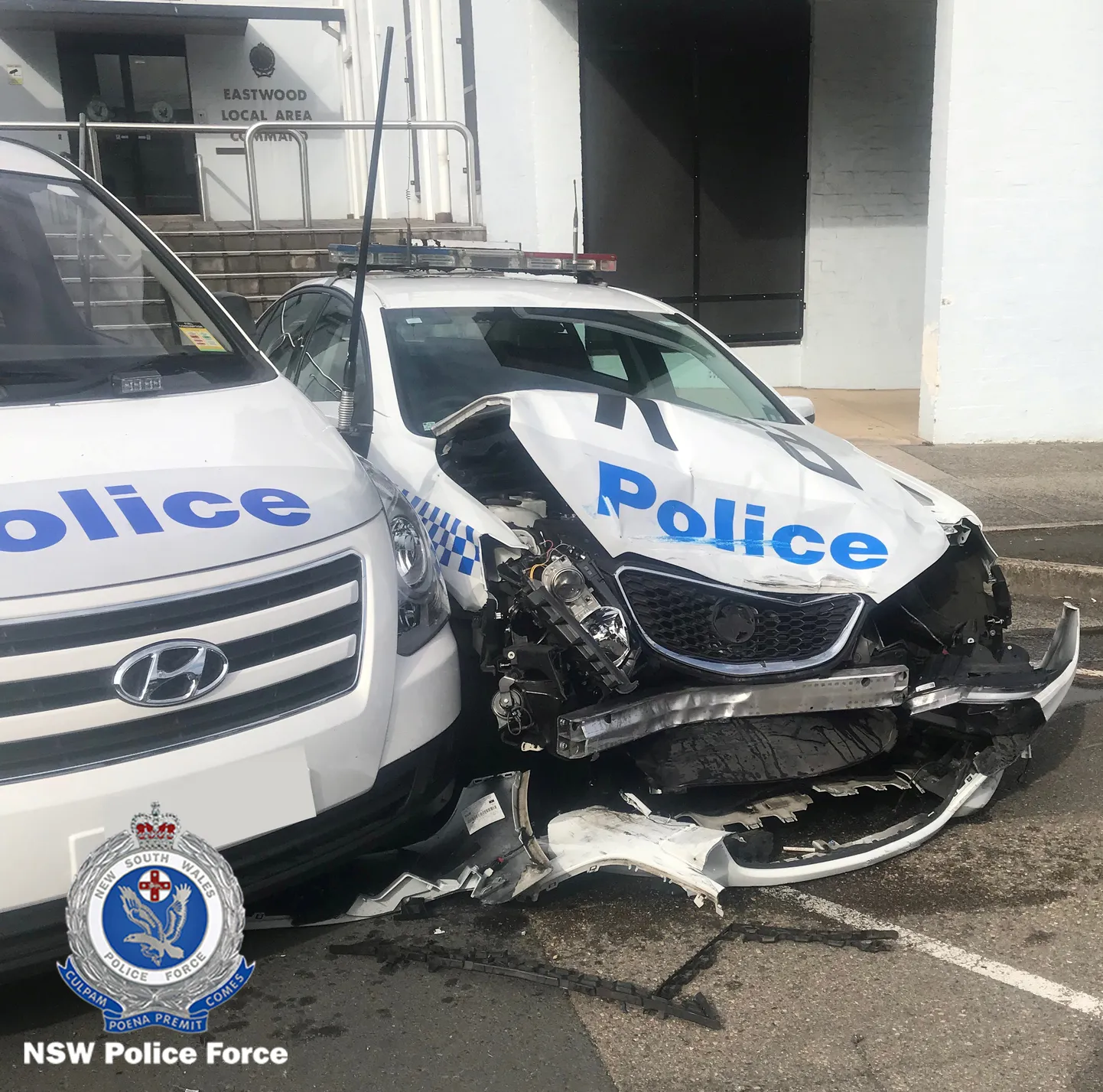 Austraalias tabati politseiauto rammija, kes vedas narkolasti