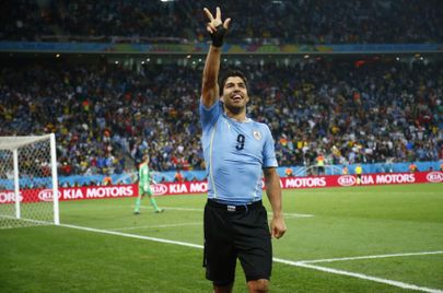 MMi avamängu pidanud Luis Suarez saatis inglaste võrku kaks palli. 27-aastase ründaja arvel on nüüd karjääri jooksul kokku viis MM-väravat.