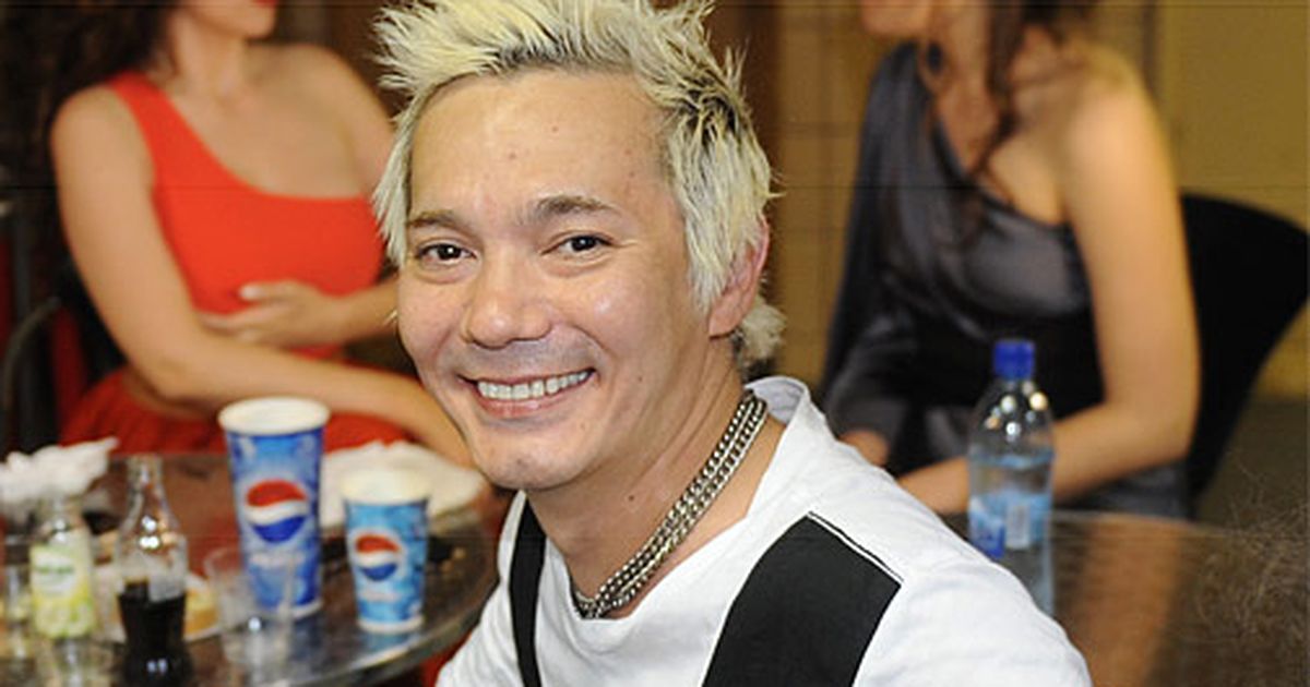 яковлев, олег жамсараевич. яковлев иванушки. иванушки international олег яковлев. олег яковлев. солисты иванушек интернешнл олег яковлев.