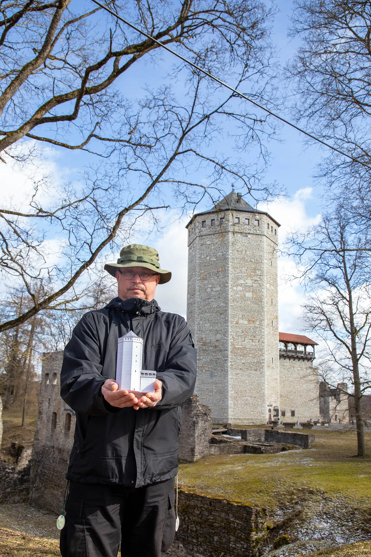 Indrek Kuuset intrigeerib idee korjata kokku teadaolevad arhiivikillud ja teiste keskaegsete linnade teave, mida võiks Paidele üle kanda ja ehitada lisaks linnusele üles kogu toonase linna makett.