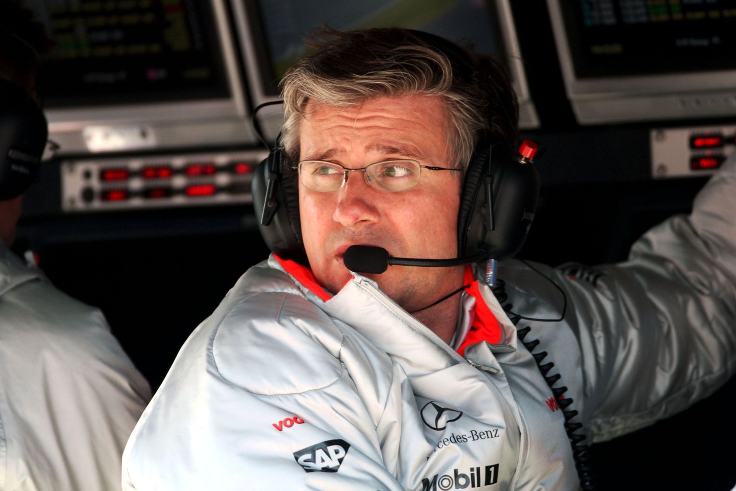 Pat Fry siin veel McLareni värvides.