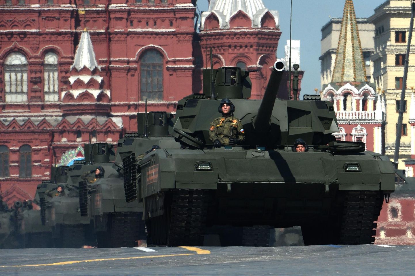 Armata T-14 tankid 9. mail 2016 Moskvas Punasel väljakul.