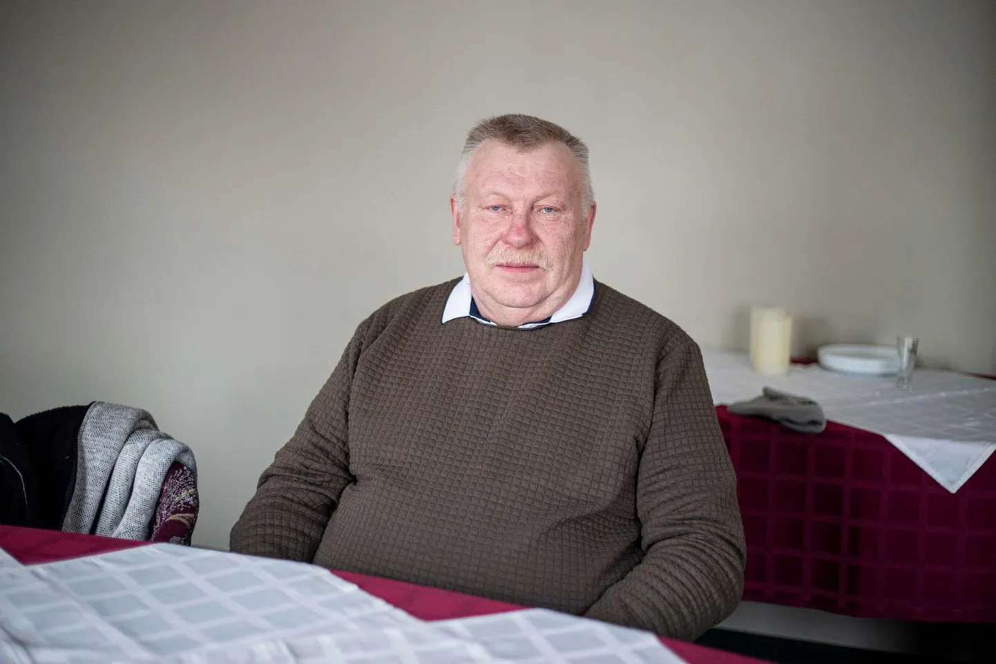Rein Rätsepp on vanuse poolest küll pensionär, aga see ei takista teda mitme tuhande kilomeetri kaugusele abisaadetisi sõidutamast.