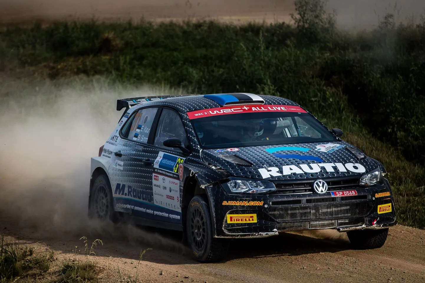 Eeloleval nädalavahetusel Saaremaa rallil ootavad Egon Kauri ja Silver Simmi ees salakavalad teed.