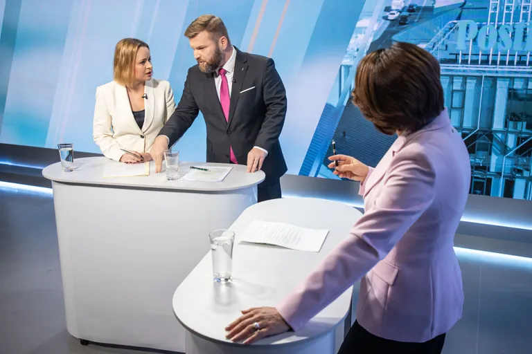 Студия Postimees: оставить без права голоса? Юферева-Скуратовски и Лаатс сверили позиции