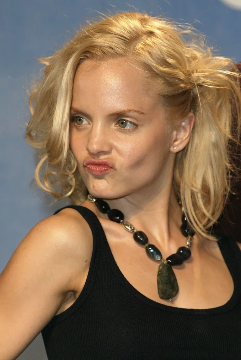 Mena Suvari 2002. aastal.