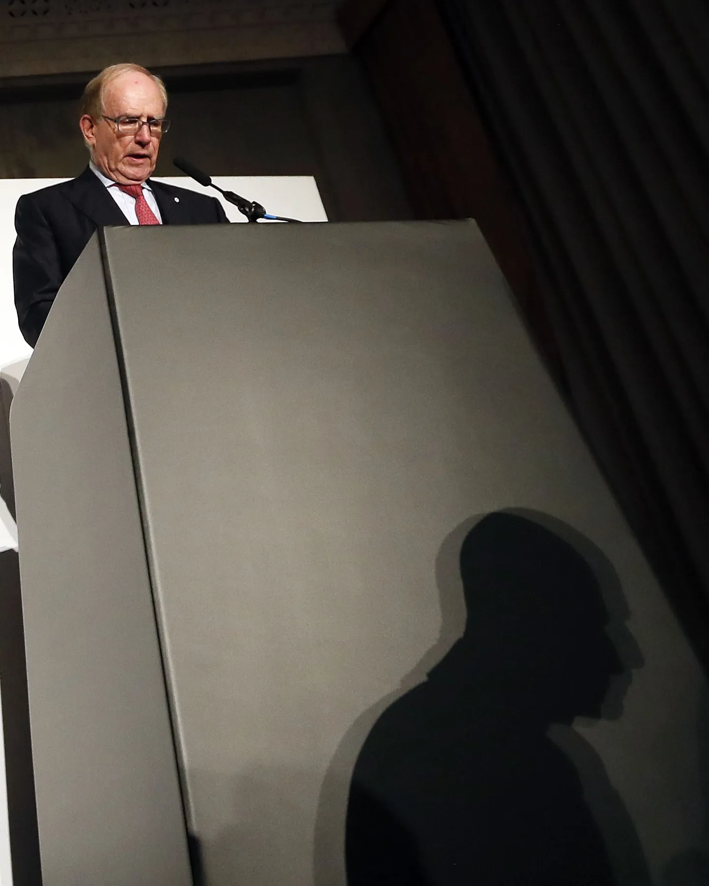 World Anti-Doping Agency investigator Richard McLaren speaks during a press conference in, London Friday Dec. 9, 2016. A new report into systematic Russian doping details a wide-ranging "institutional conspiracy" that involved more than 1,000 athletes across more than 30 sports, including evidence corroborating large-scale sample swapping at the 2014 Sochi Winter Olympics. (AP Photo/Kirsty Wigglesworth)