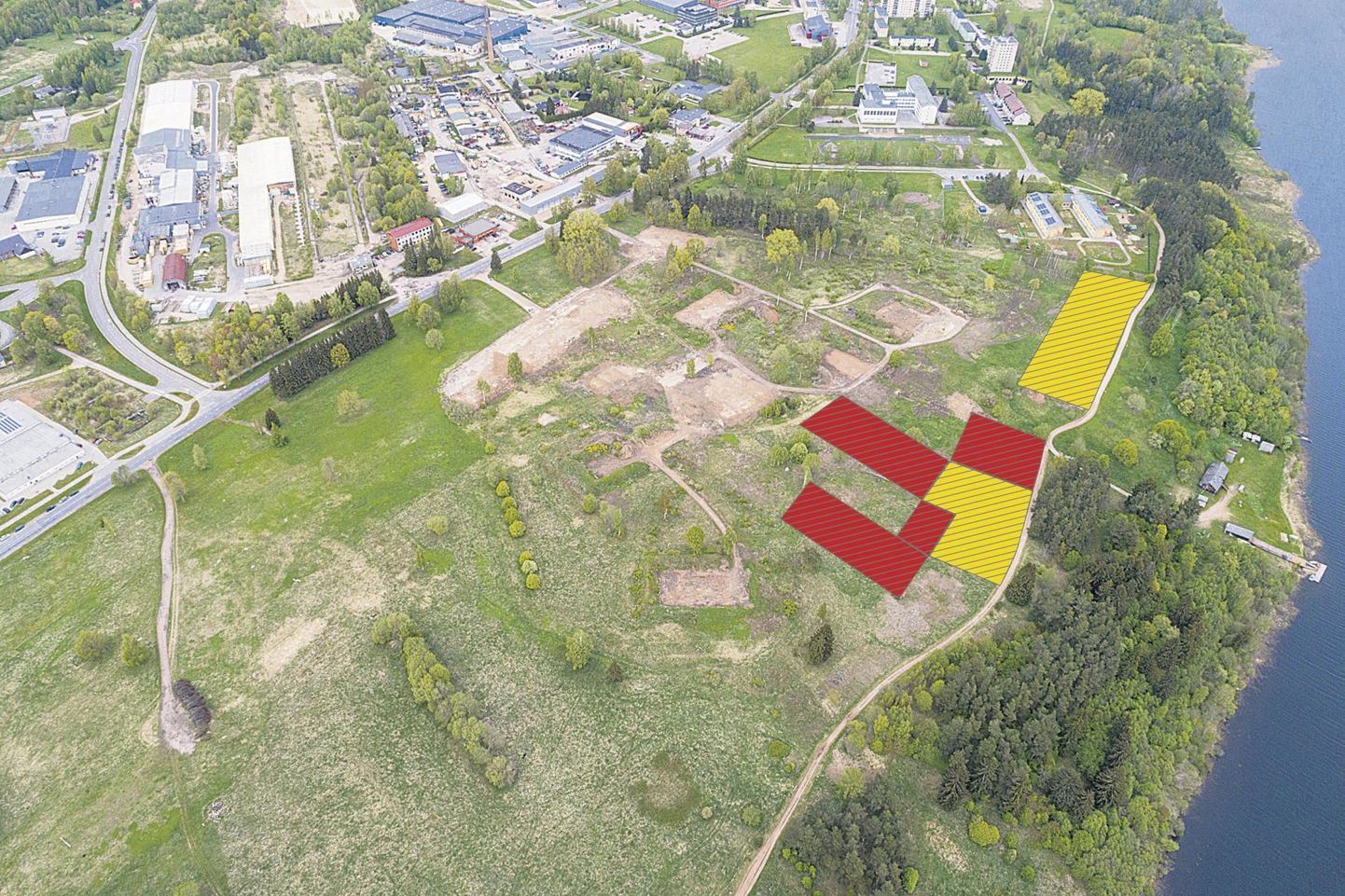 Fotol kollasega tähistatud aladele jäävate kruntide hoonestusõigus on Järveotsa elamurajoonis müüdud, punasega tähistatud aladel asuvad seni müümata või järgmiseks müüki pandavad krundid. Piirjooned on ligikaudsed.