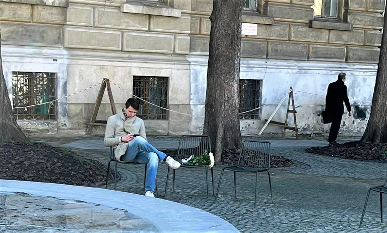 Keegi saab varsti kimbu roose.