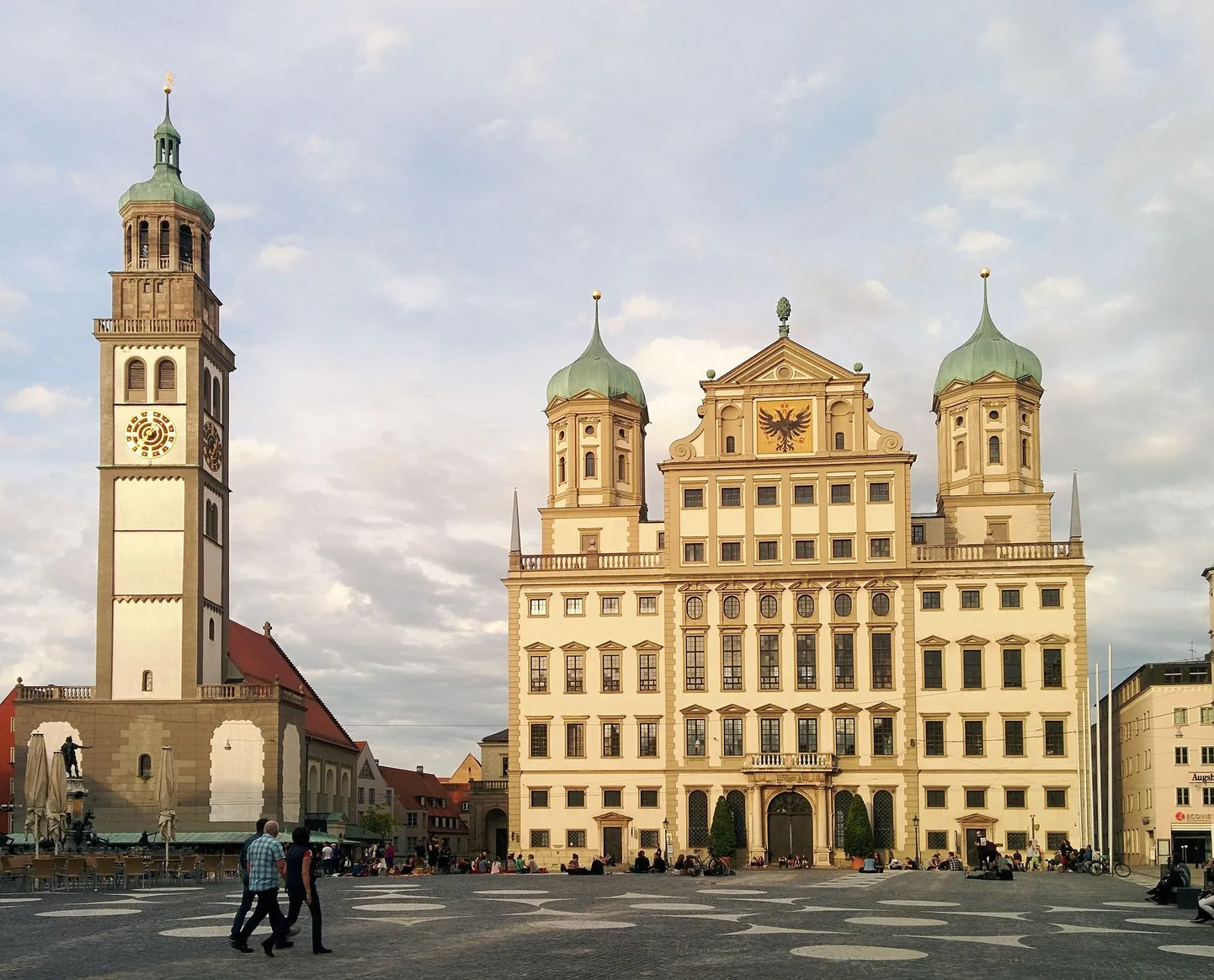 Augsburgi Raekoja plats