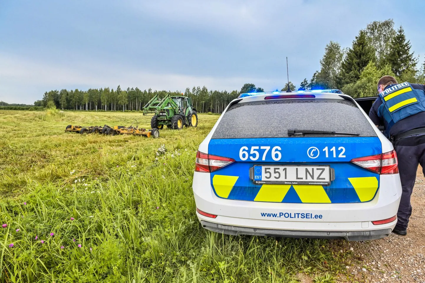 Mulgi vallas hukkus eelmisel aastal põllul tööd teinud traktorist.