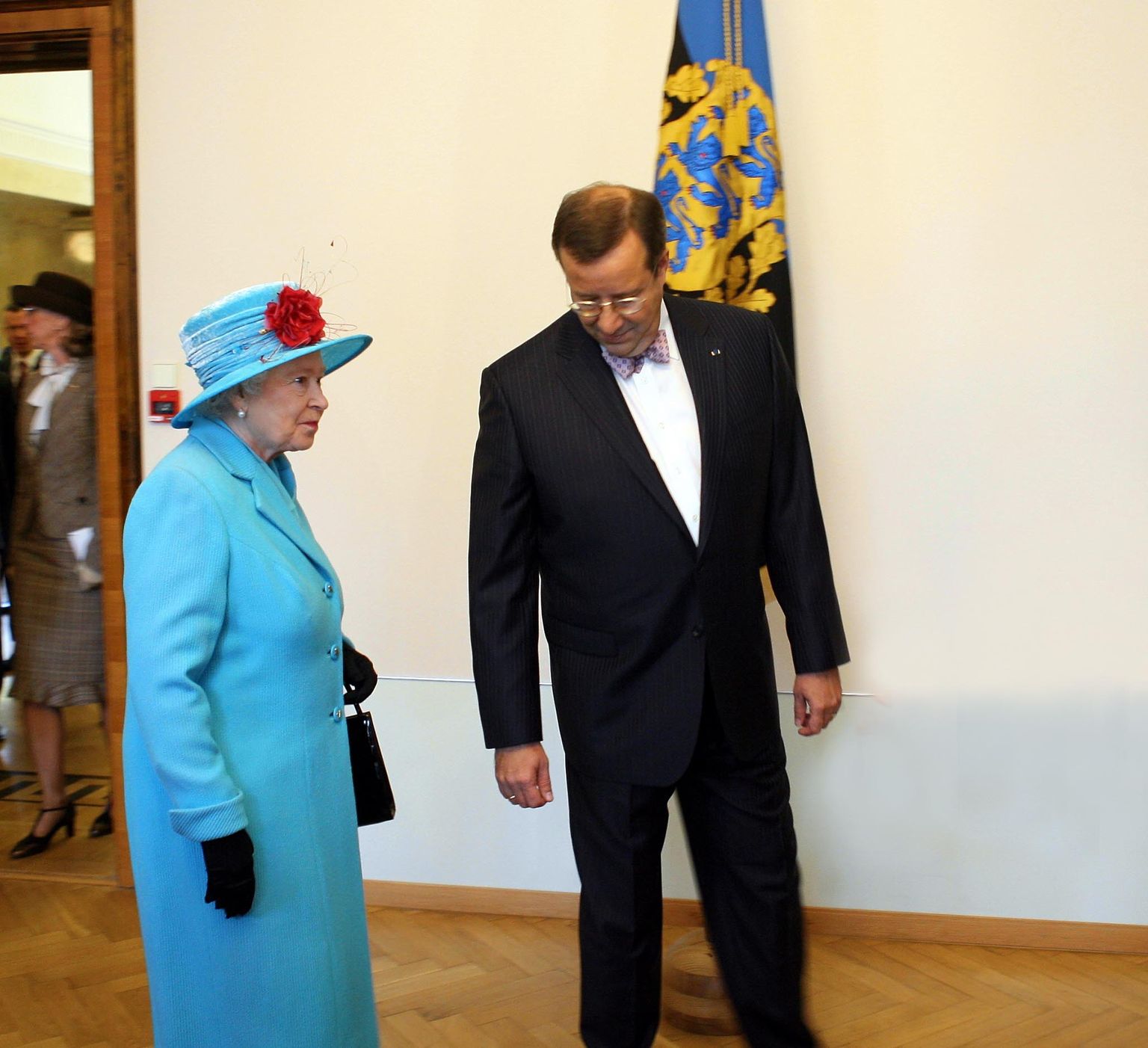 Elisabeth II külastas Eestit 2006. aastal ning kohtus ka president Toomas Hendrik Ilvesega.