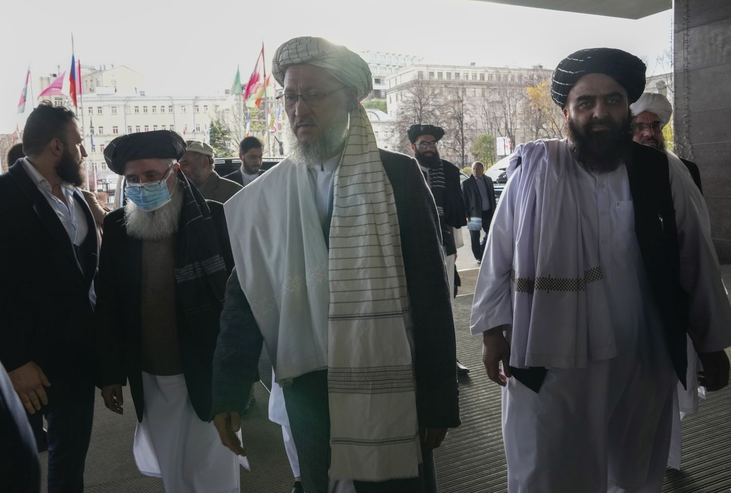 Talibani delegatsiooni liikmed saabusid Moskva kõnelustele.
