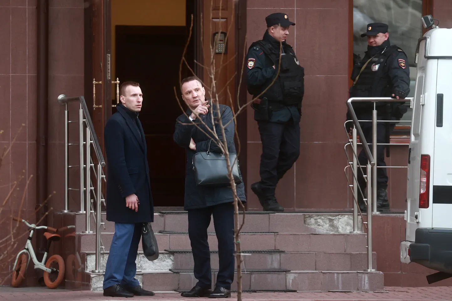 В этом подъезде проживал Аваев с семьей
