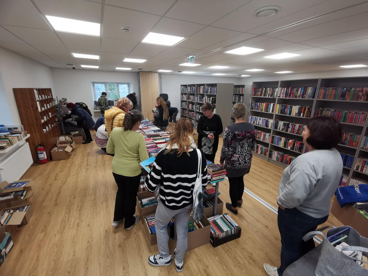 Haljala valla raamatukogudest jõudis Haljalasse laadale üle 2000 raamatu, mis uut omanikku otsisid.
