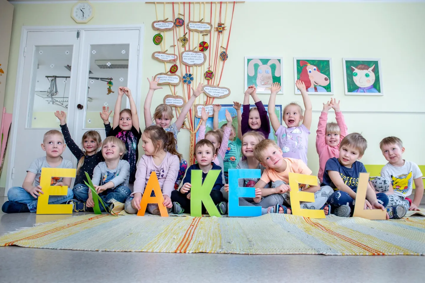 Lasteaias tähistatakse täna emakeelepäeva erikavaga.