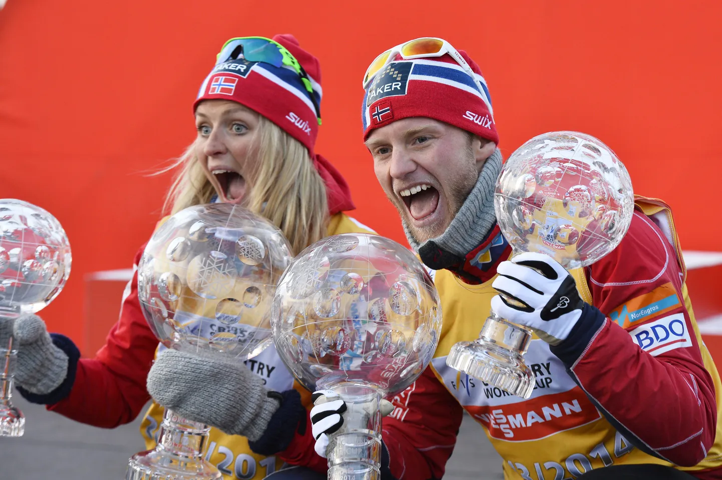 Therese Johaug ja Martin Johnsrud Sundby on siin pildil veel rõõmsad, aga viimaste kuude jooksul on mõlemad pidanud vastama ka valusatele küsimustele.