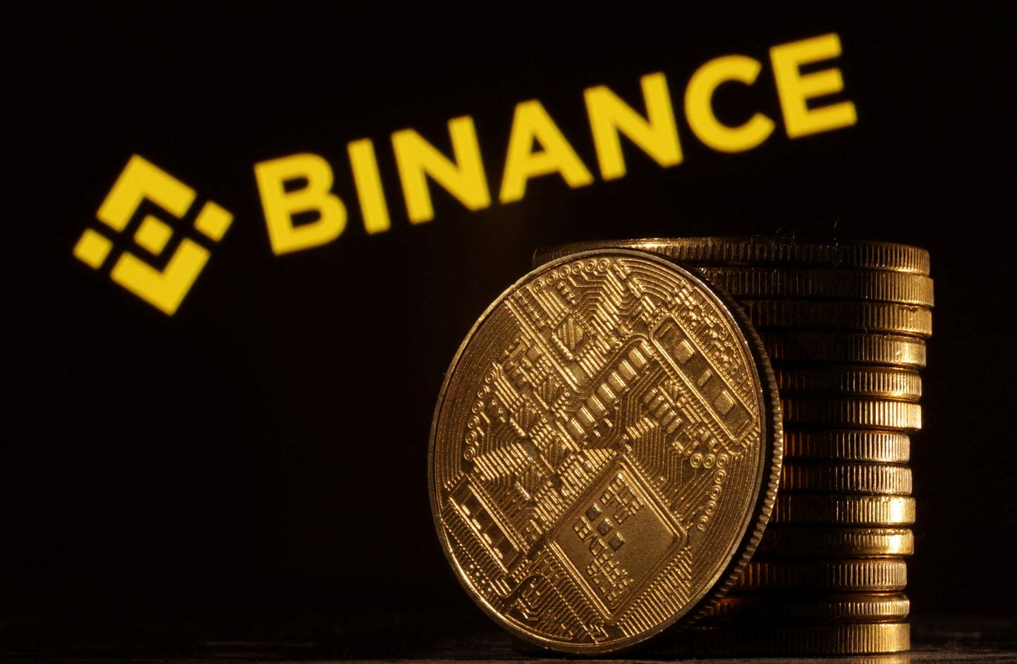 Binance peatas kahel korral bitcoini väljamaksed