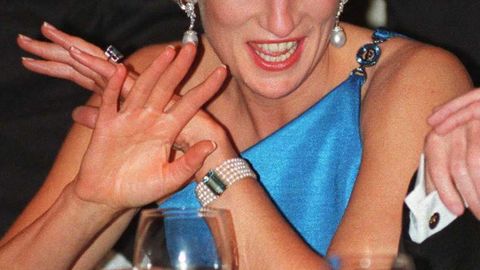 Öine rööv Hollandis: kuidas muutus printsess Diana venna kirjutatud skandaalne mälestusteraamat kõige ihaldatumaks saagiks