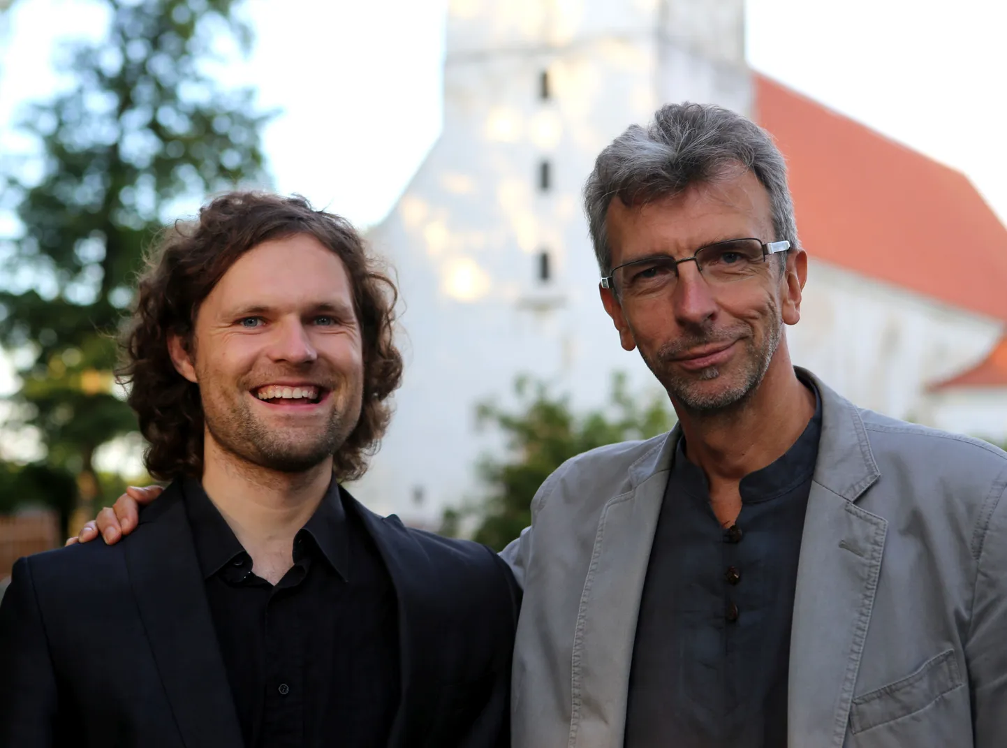 Helilooja Erkki-Sven Tüür ja Pühalepa muusikafestivali kunstiline juht Endrik Üksvärav