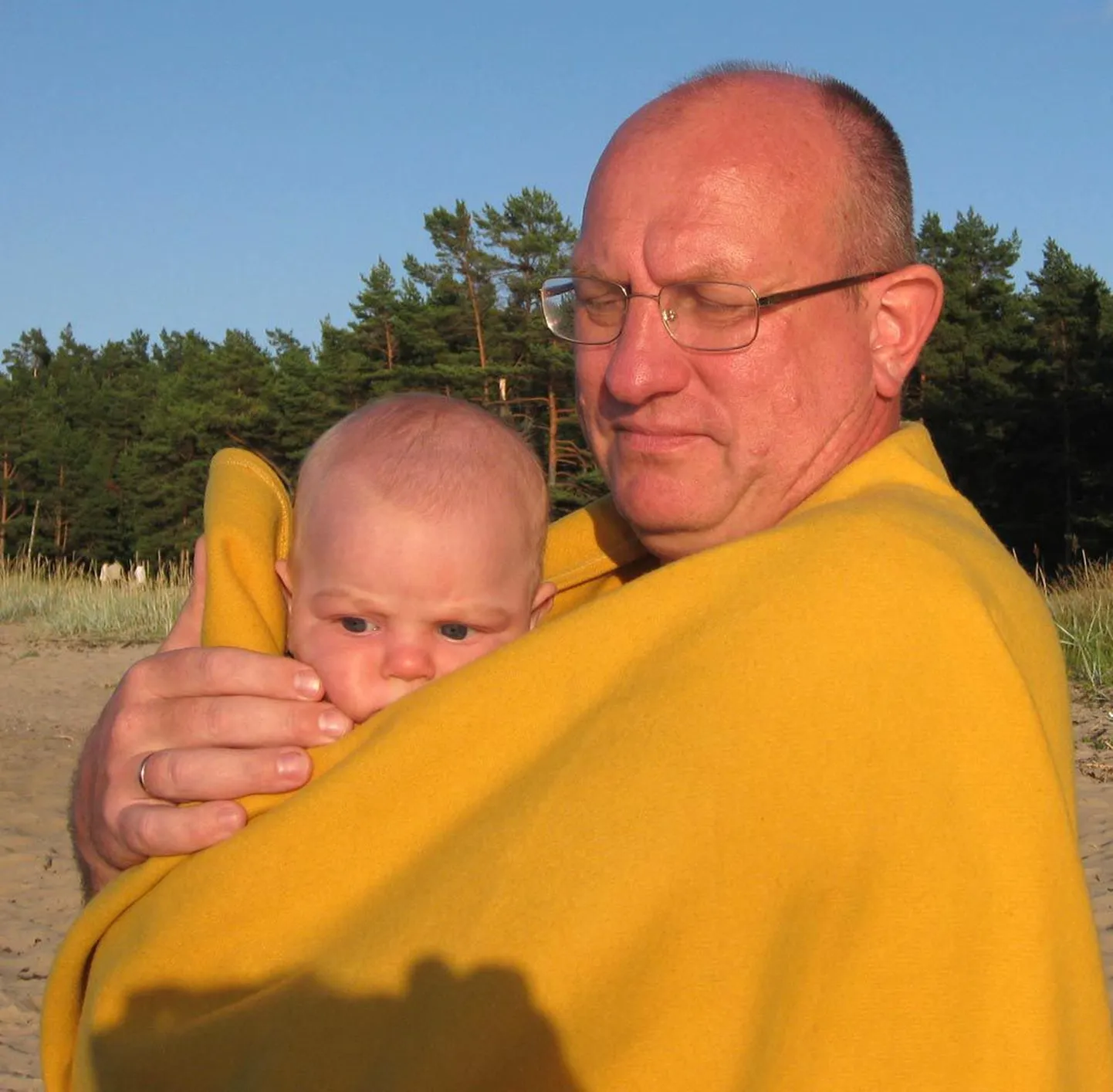 Professor Peeter Järvelaid: kui väärikuse suureks mõõdupuuks mehele on võimalus hoida kätel oma last, siis veelgi suurem õnn on hoida süles lapselapsi.
