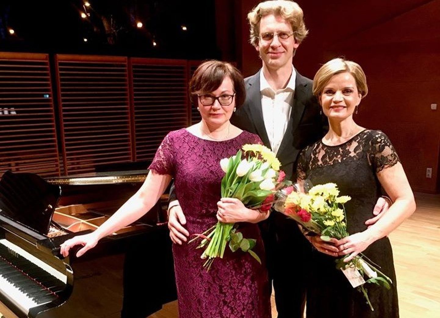 Jaanika Rand-Sirp (vasakult), Priit Volmer ja Karmen Puis on varemgi koos esinenud.
