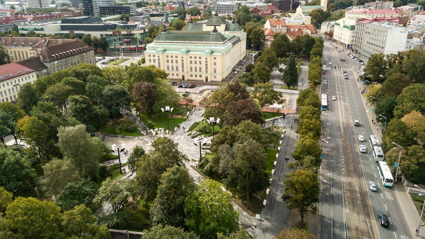 Tallinn. Droonivaade Tammsaare pargile.