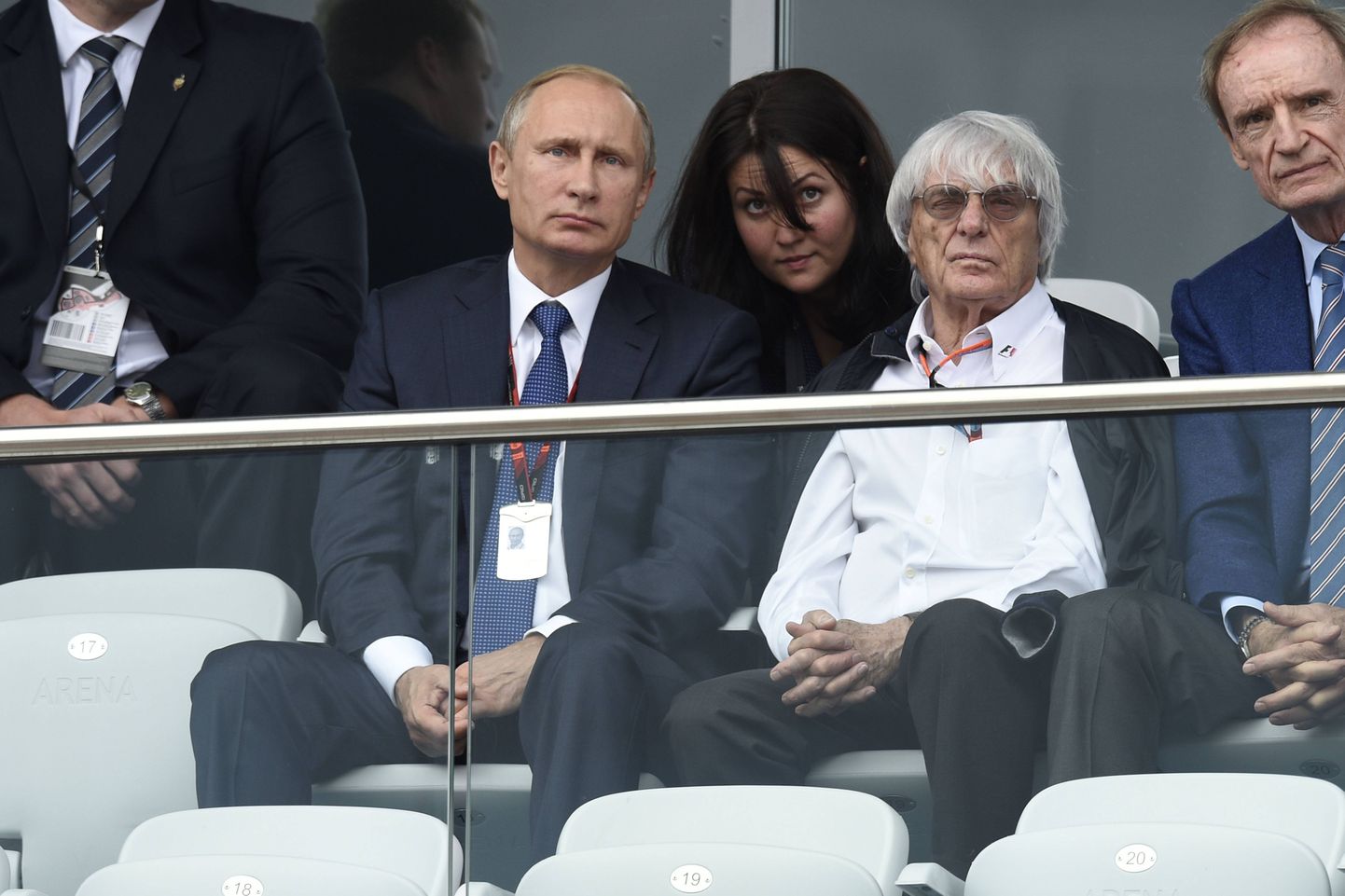 Venemaa president Vladimir Putin (vasakul) ja toonane F1 boss Bernie Ecclestone vaatamas GP-etappi Sotšis 2015. aastal.