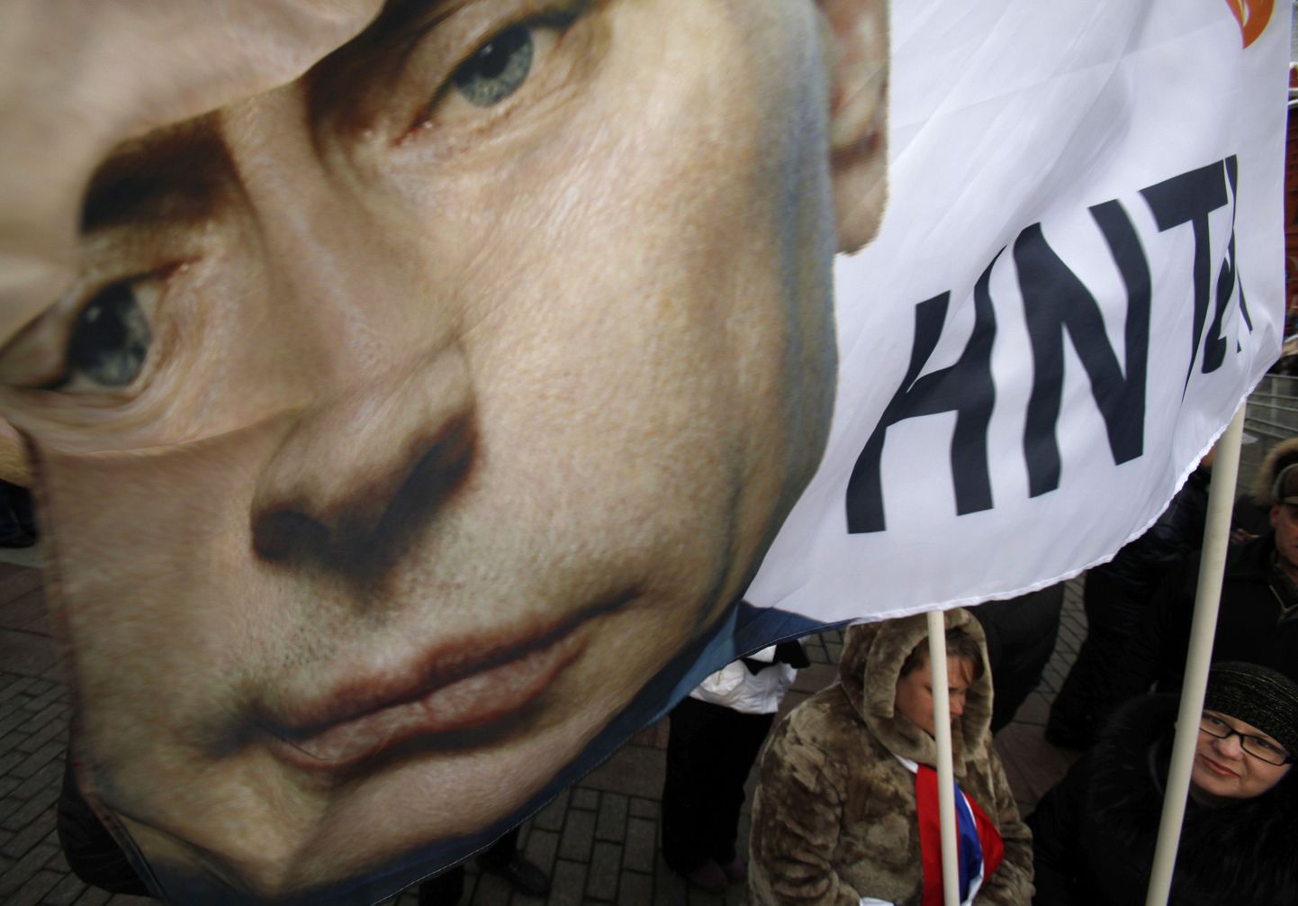 Vladimir Putini poolehoidjad kogunevad täna Moskvas kesklinnas.