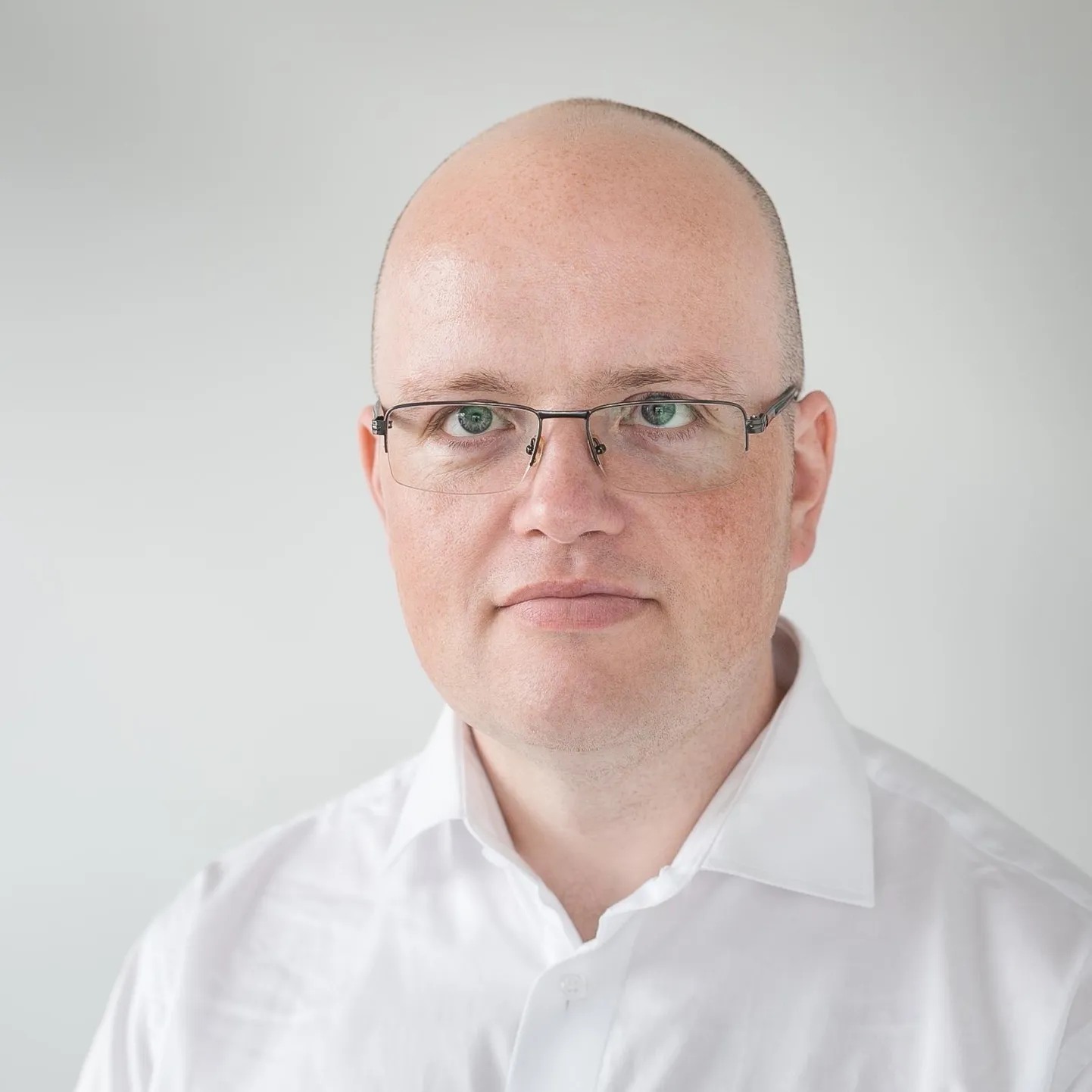 Seni on Vabaerakonna juhiks kandideerimist kinnitanud Heiki Lill.