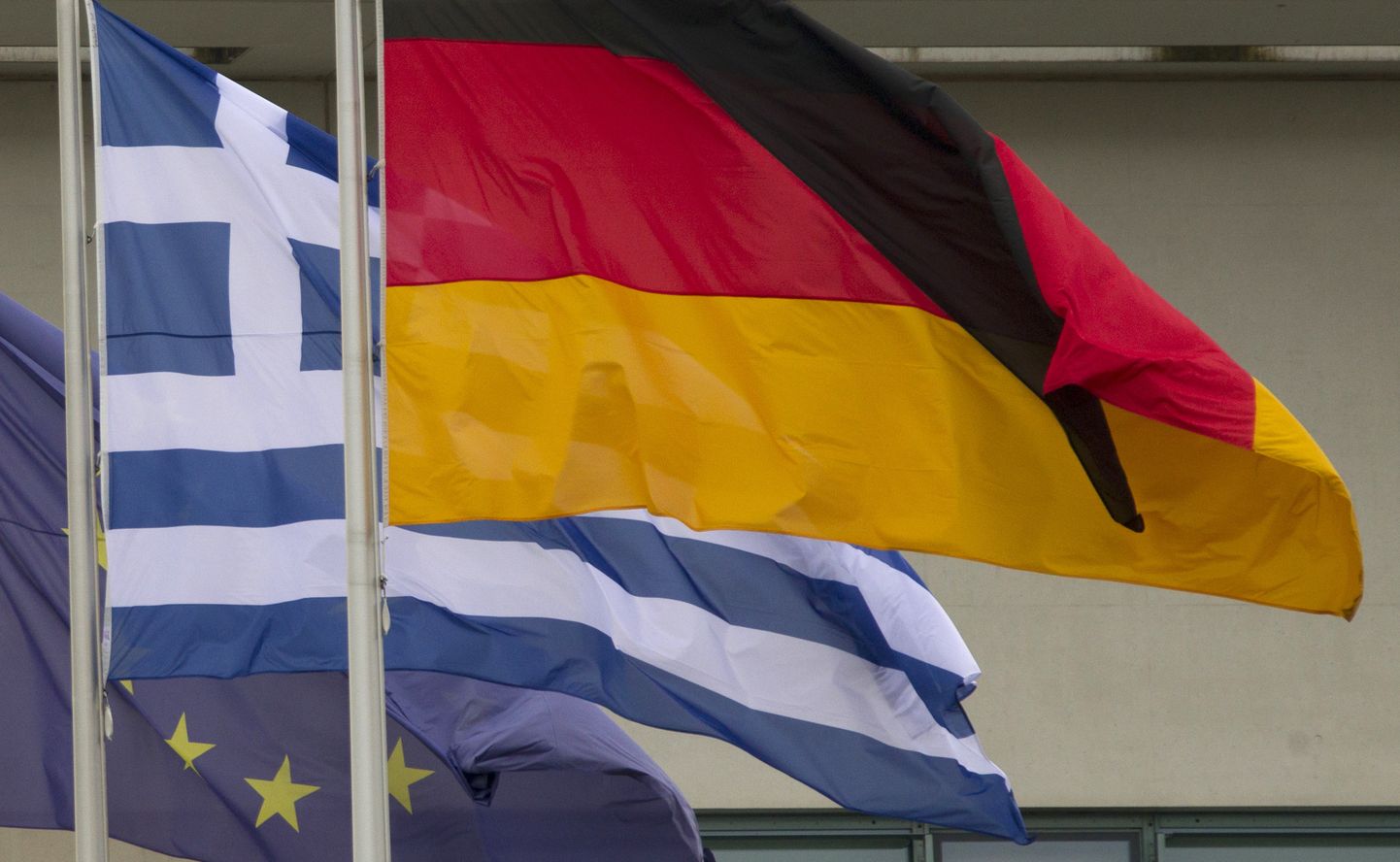 Euroopa Liidu, Kreeka ja Saksamaa lipud.