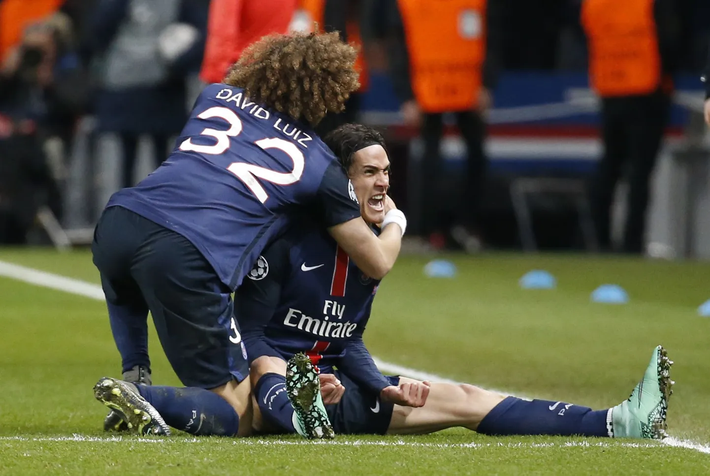65 miljoni euro eest ostetud Edinson Cavani (paremal) värav võib osutuda PSG-le veel hinnalisemaks.