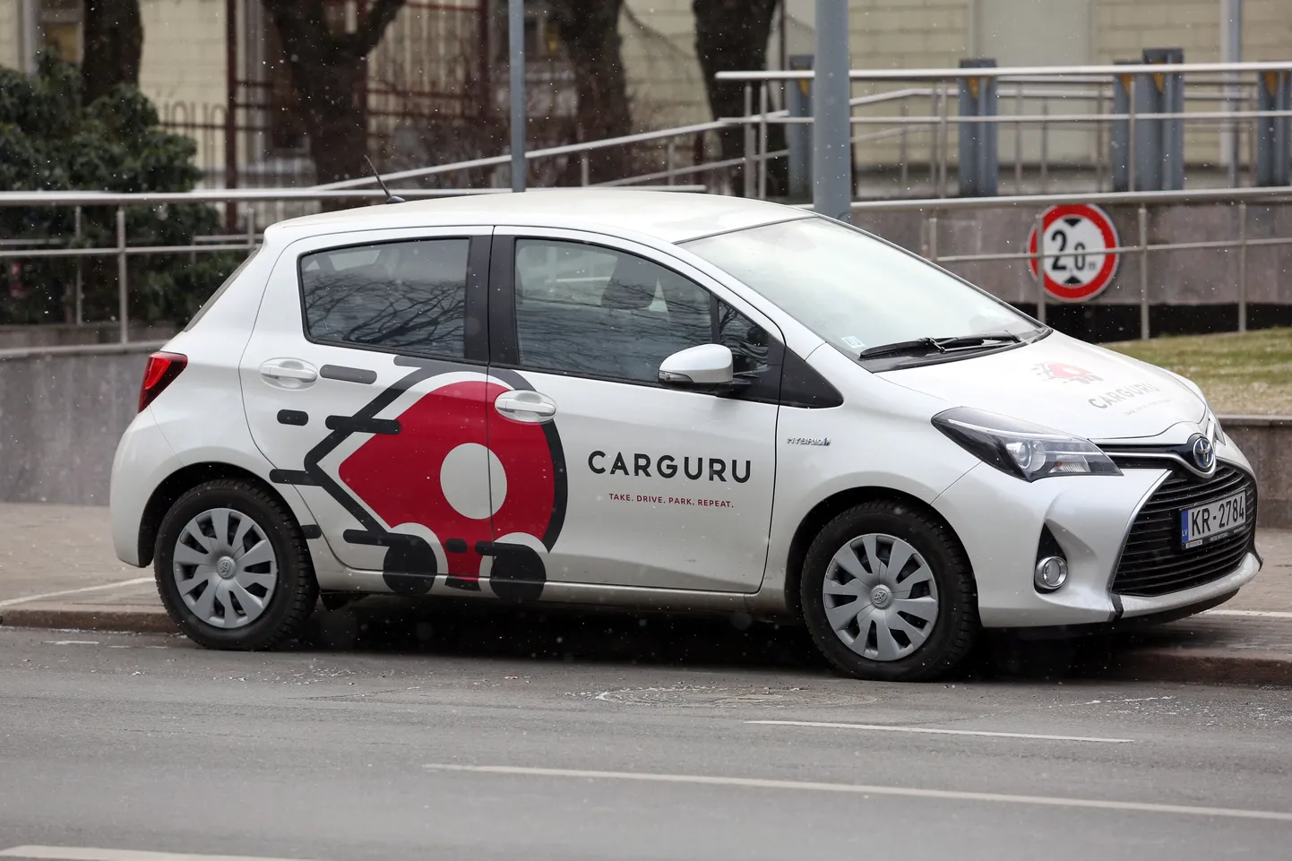 Carguru автомобиль