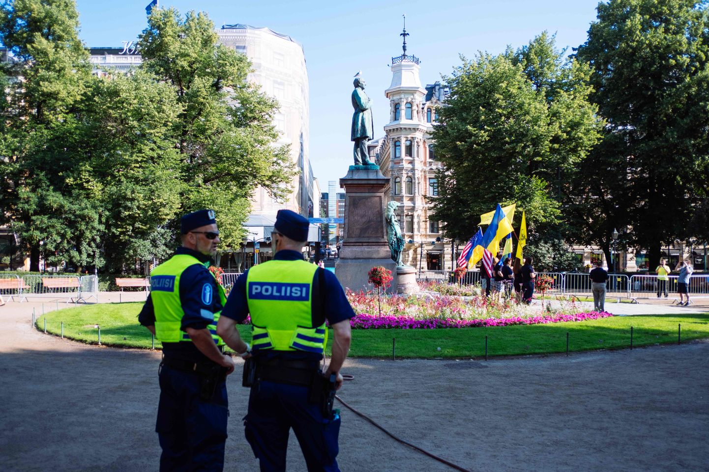 Politseinikud Helsingis.