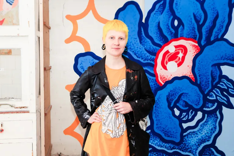 Ajuokse kogukonna tagantlükkaja ja eestvedaja on kunstnik Stina Leek.