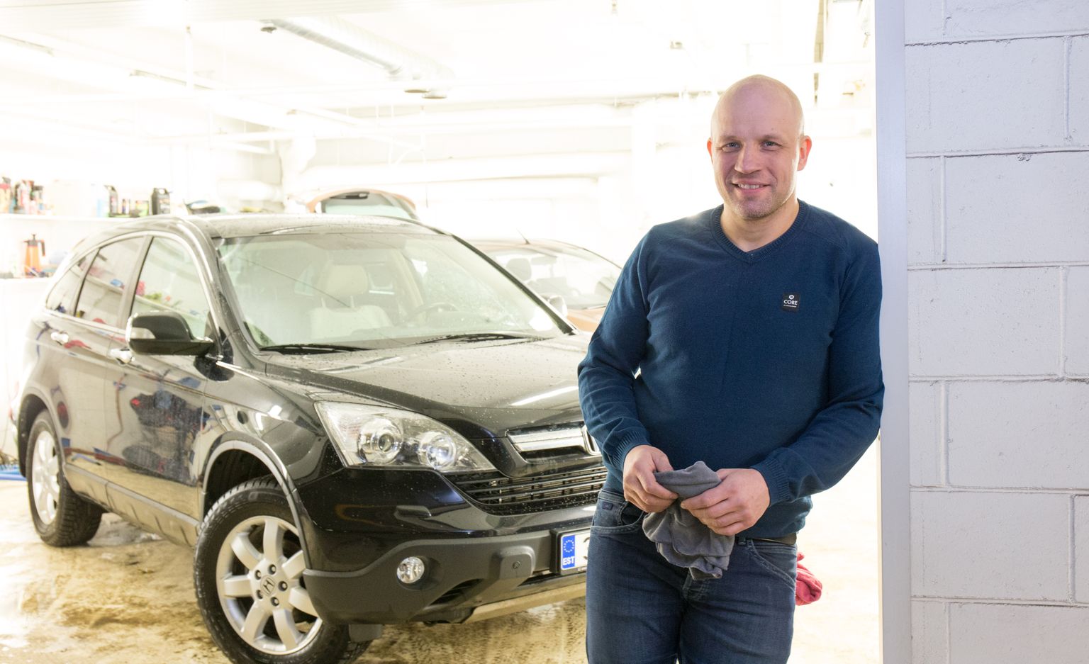 Nagu karates, on Marko Luhamaa ka ettevõtluses lati kõrgele seadnud. Autopesulas töötab ta selle ­­nimel, et pakkuda klientidele parimat tulemust.