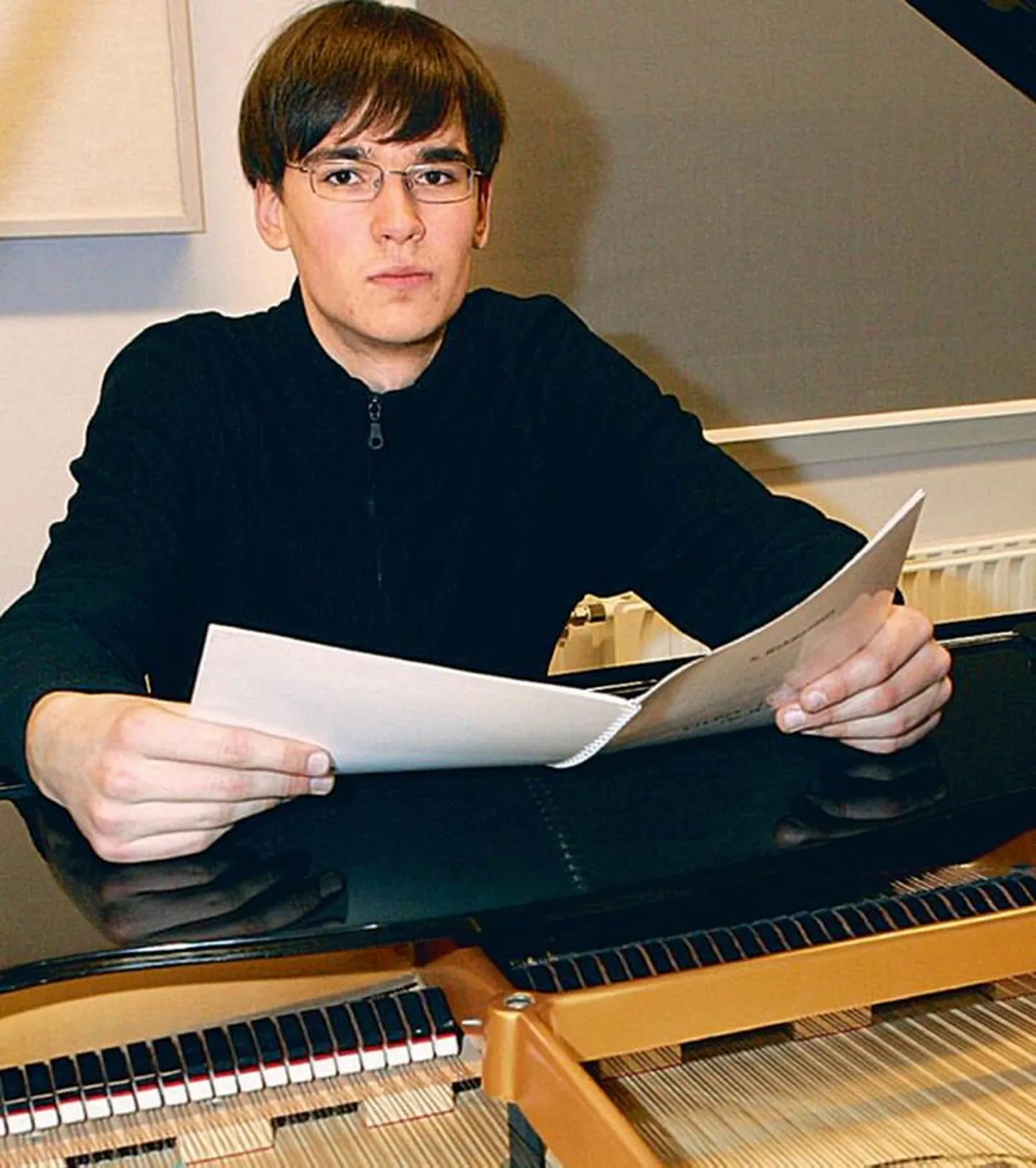 Pianist Mihkel Poll on esimene eestlane, kes osaleb üle-euroopalisel raadiokonkursil «New Talent 2005».
