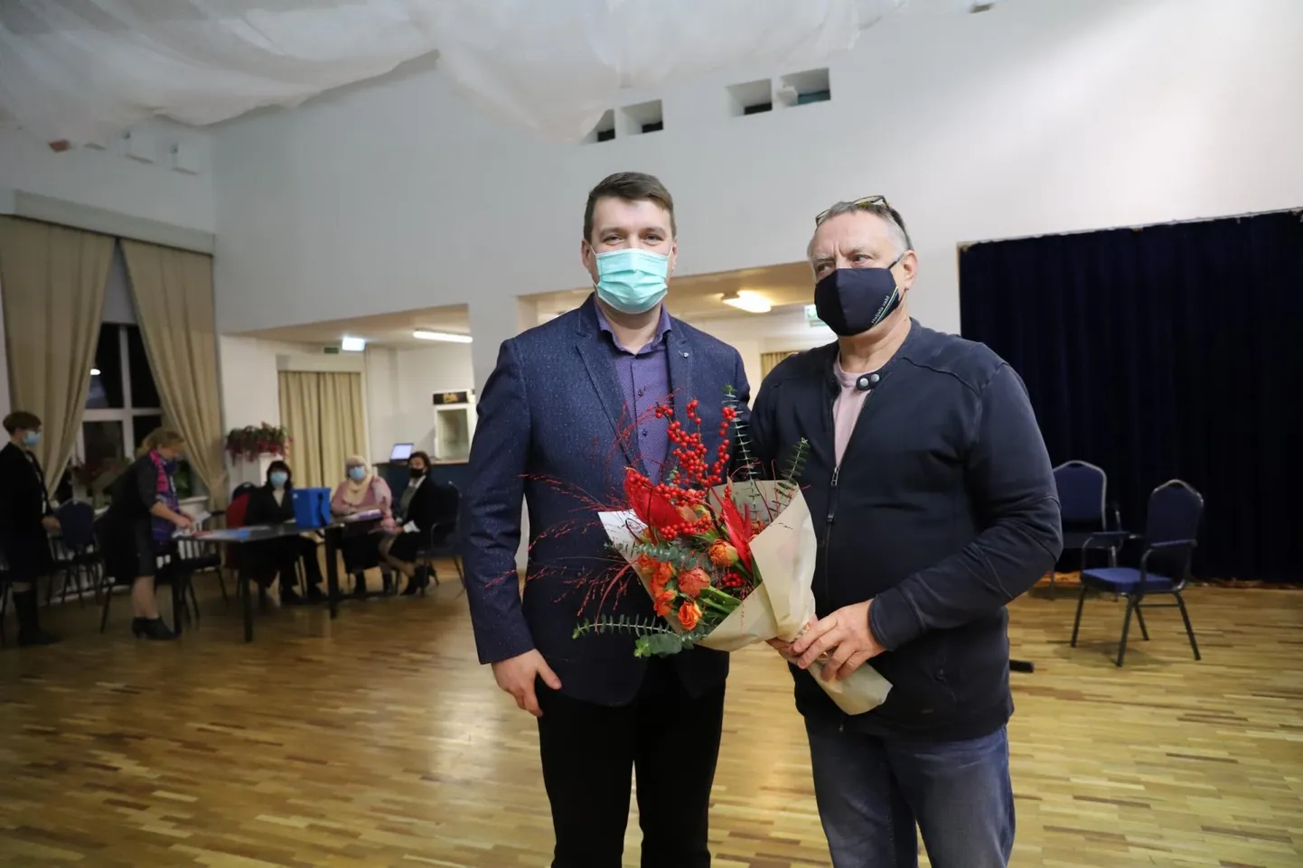 Volikogu esimeheks valiti Veiko Veiert (vasakul) ja aseesimeheks Annes Naan.